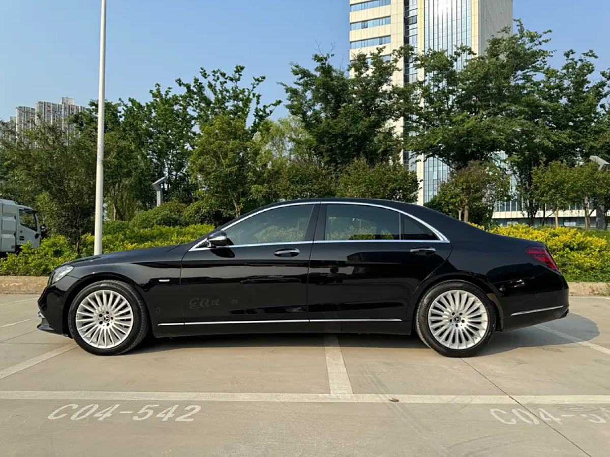 奔驰S级 S350L [进口] 2020款 3.0T 自动 汽油 尊享型臻藏版价格0万 