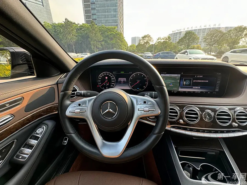 奔驰S级 S350L [进口] 2020款 3.0T 自动 汽油 尊享型臻藏版 