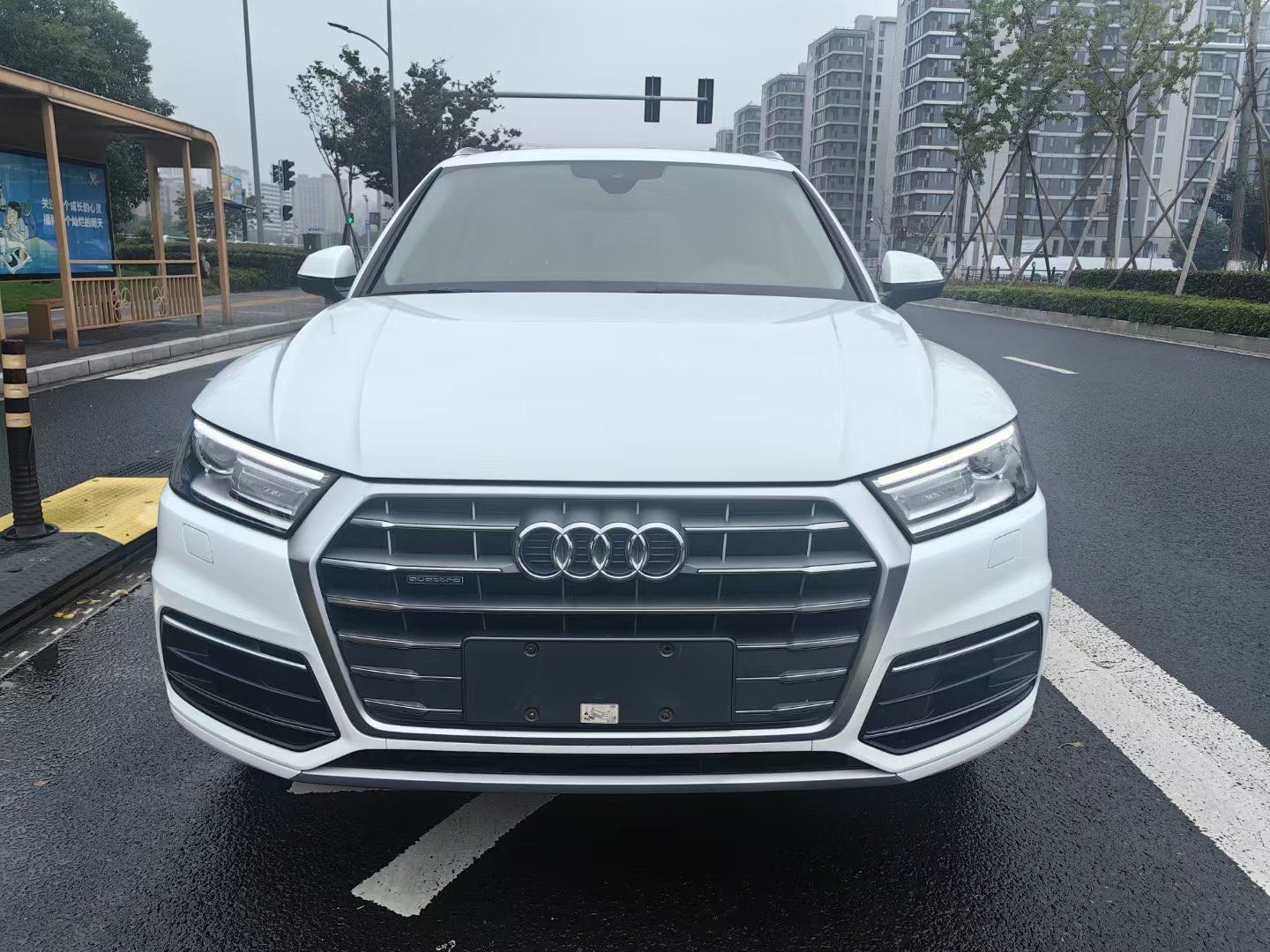 奥迪Q5L 40TFSI 2021款 2.0T 自动 豪华动感型 价格0万 