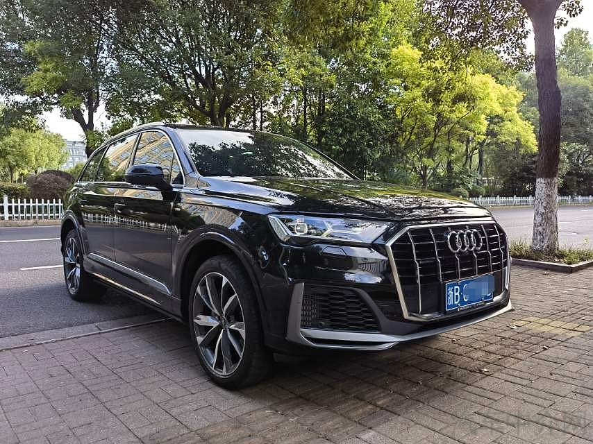 奥迪Q7 55 [进口] 2022款 3.0T 自动 冰雪运动型quattro二手车 二手S二手车 二手line价格0万 