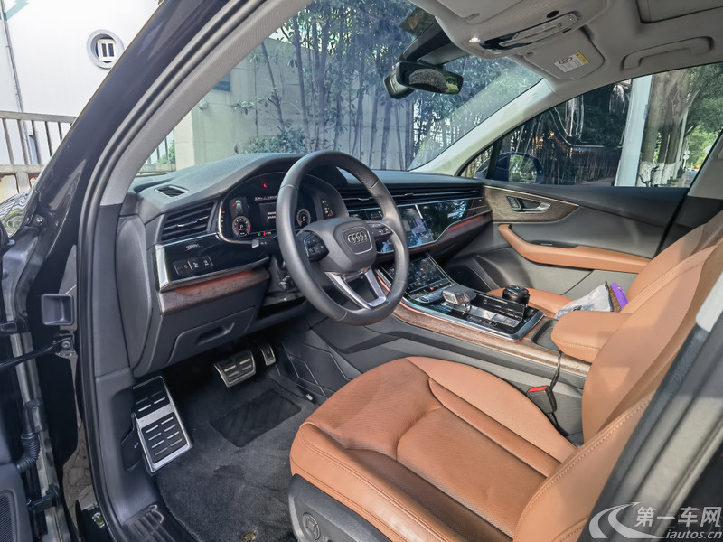 奥迪Q7 55 [进口] 2022款 3.0T 自动 冰雪运动型quattro-S-line 