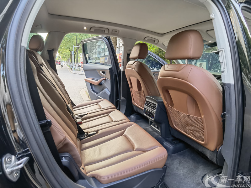 奥迪Q7 55 [进口] 2022款 3.0T 自动 冰雪运动型quattro-S-line 