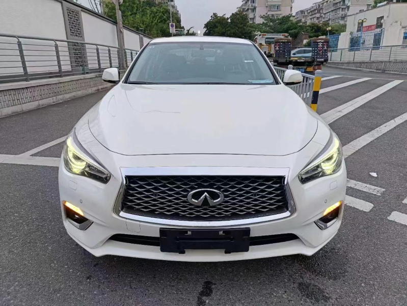 英菲尼迪Q50L 2022款 2.0T 自动 进享运动版 价格0万