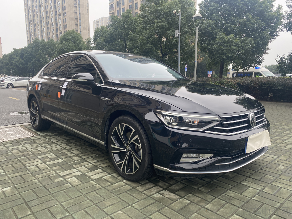 大众迈腾 2021款 2.0T 自动 汽油 330TSI二手车 二手30周年纪念型 价格0万 