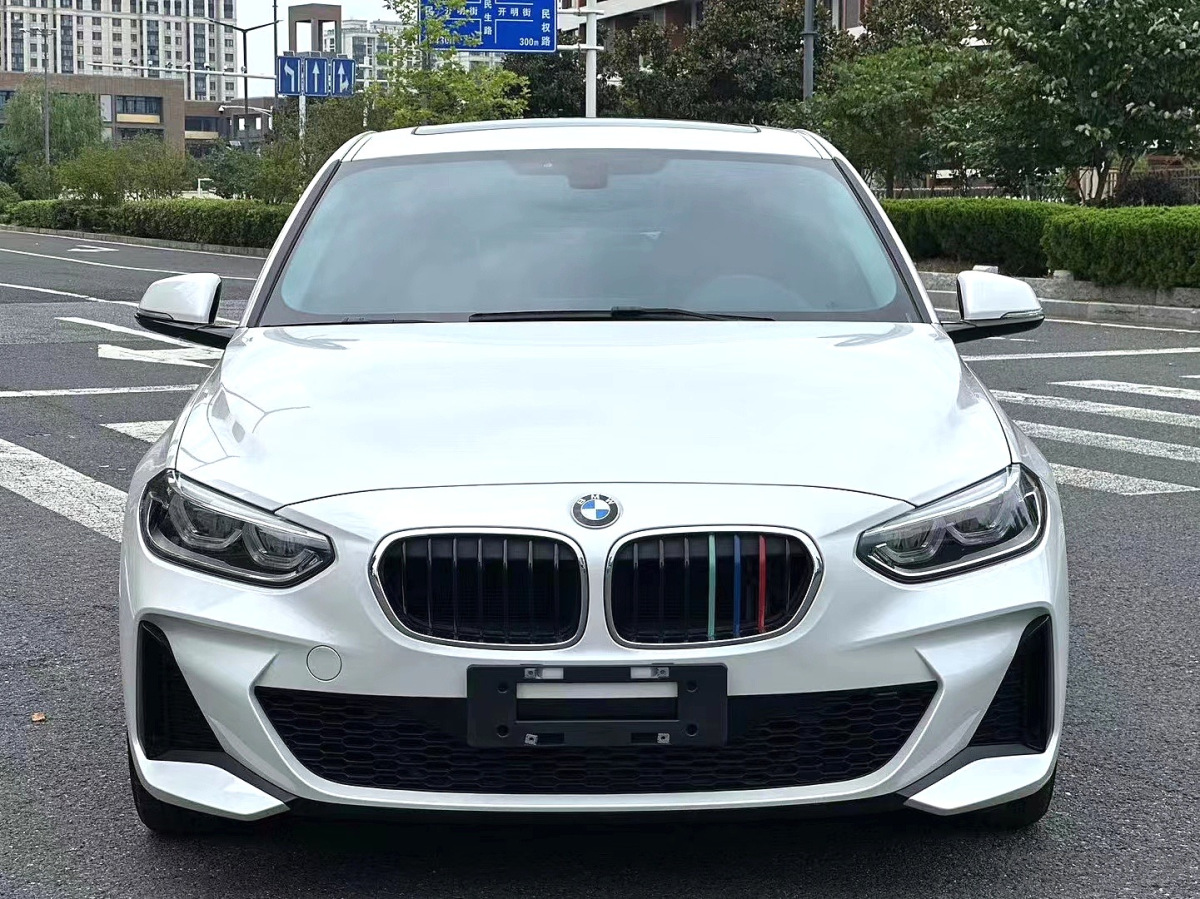 宝马1系 120i 2019款 2.0T 自动 领先型M运动套装 价格0万 