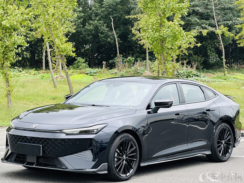 【舟山二手长安UNI-V】长安UNI-V 2023款 1.5T 自动 运动版