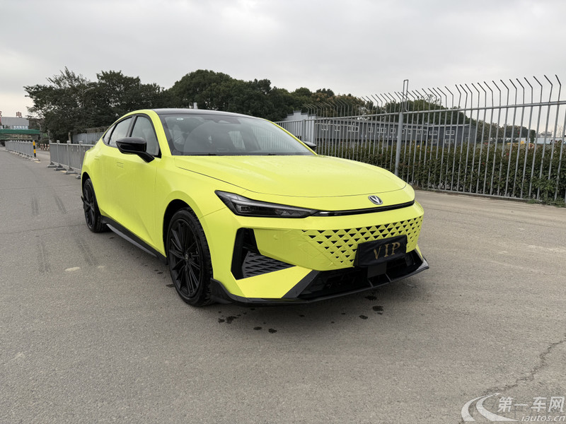 【上海二手长安UNI-V】长安UNI-V 2024款 1.5T 自动 尊贵运动型