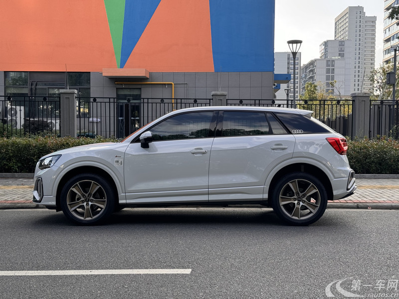 奥迪Q2L 35TFSI 2022款 1.4T 自动 时尚致雅型 (国Ⅵ) 