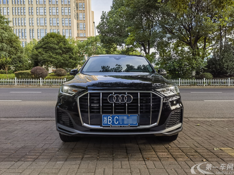 奥迪Q7 55 [进口] 2022款 3.0T 自动 运动型quattro-S-line 