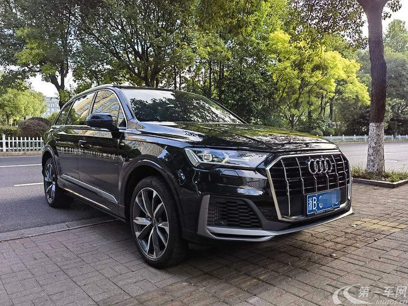 奥迪Q7 55 [进口] 2022款 3.0T 自动 运动型quattro-S-line 