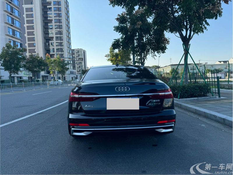 奥迪A6L 40TFSI 2022款 2.0T 自动 改款豪华动感型 (国Ⅵ) 