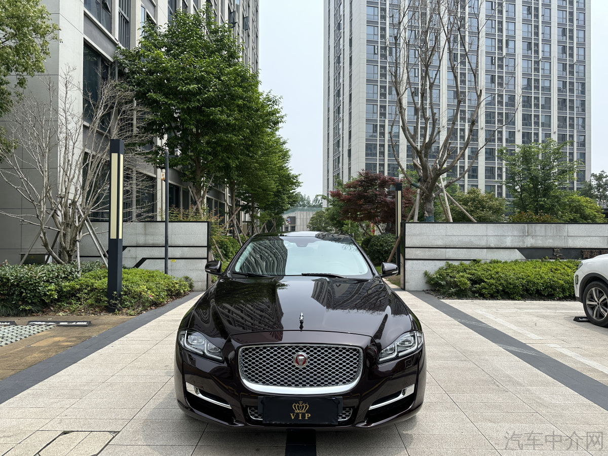 捷豹XJ L [进口] 2012款 3.0L 自动 汽油 旗舰商务版价格0万 