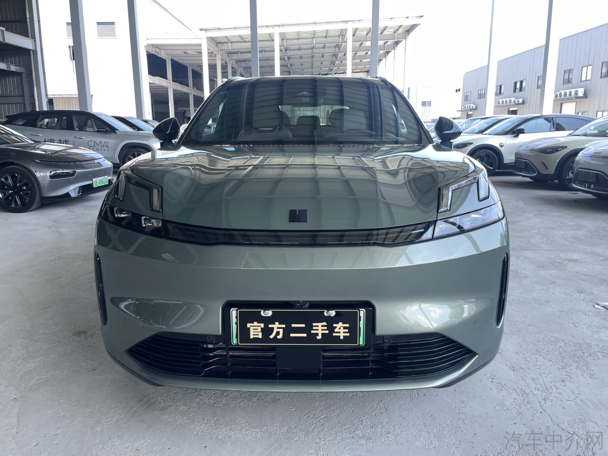 领克08 PHEV 2023款 1.5T 自动 220km性能Halo 价格0万