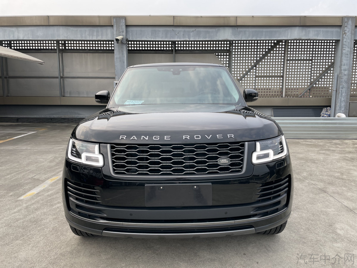 路虎揽胜 [进口] 2019款 3.0T 自动 四驱 Vogue加长行政版欧规平行进口价格0万 