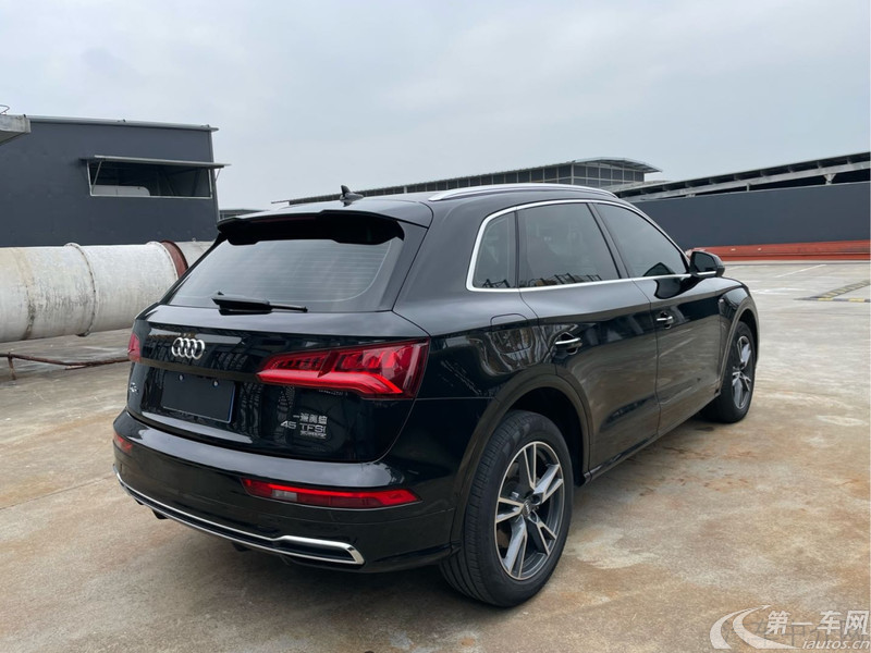 奥迪Q5L 45TFSI 2020款 2.0T 自动 尊享时尚型 (国Ⅵ) 