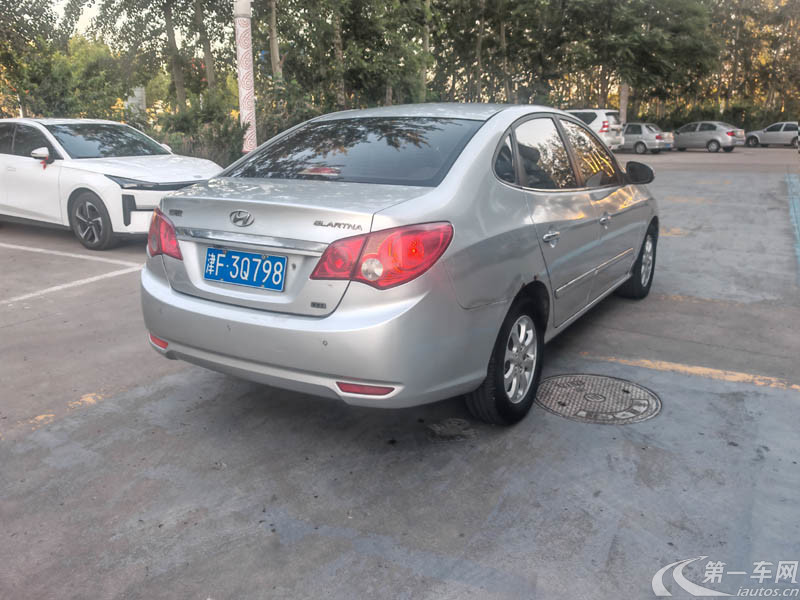 现代悦动 2010款 1.6L 自动 豪华型 (国Ⅲ带OBD) 