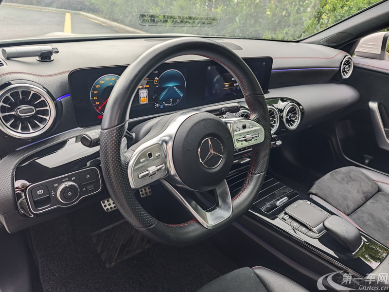 奔驰CLA级 CLA200 [进口] 2021款 1.3T 自动 汽油 