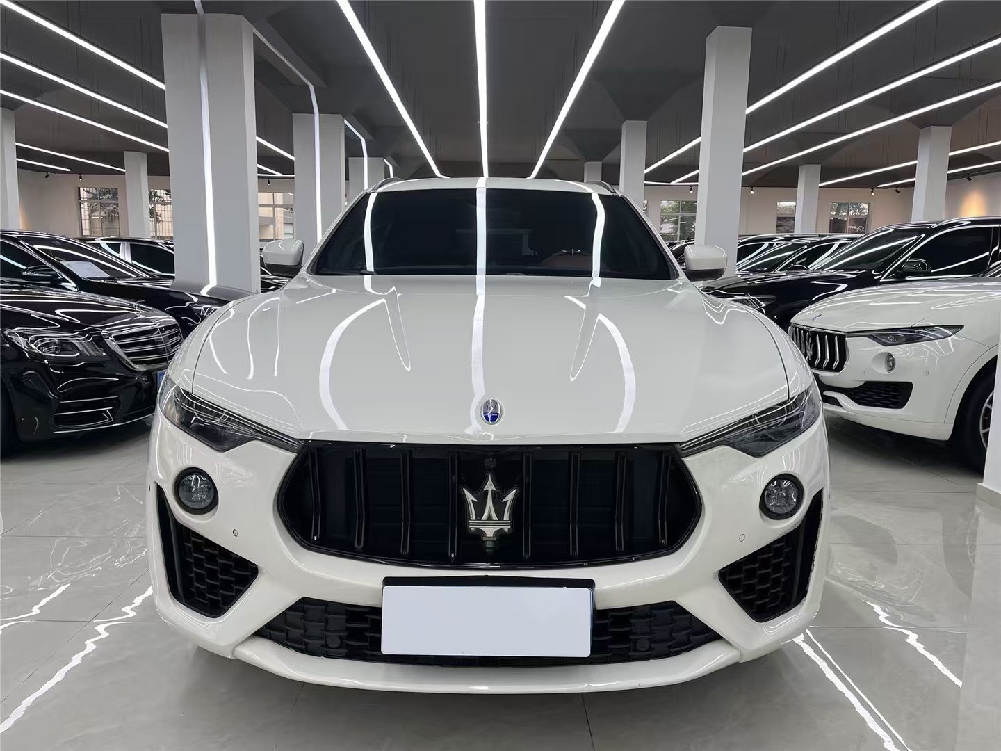 玛莎拉蒂Levante [进口] 2018款 3.0T 自动 经典版价格0万 