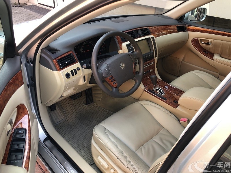 丰田皇冠 2005款 3.0L 自动 Royal-E真皮版 (国Ⅱ) 