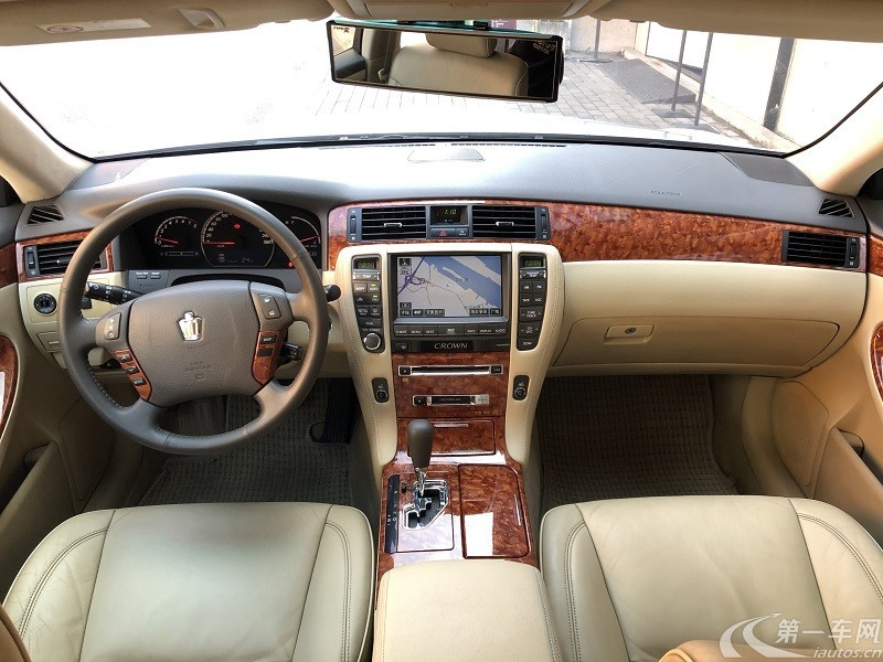 丰田皇冠 2005款 3.0L 自动 Royal-E真皮版 (国Ⅱ) 
