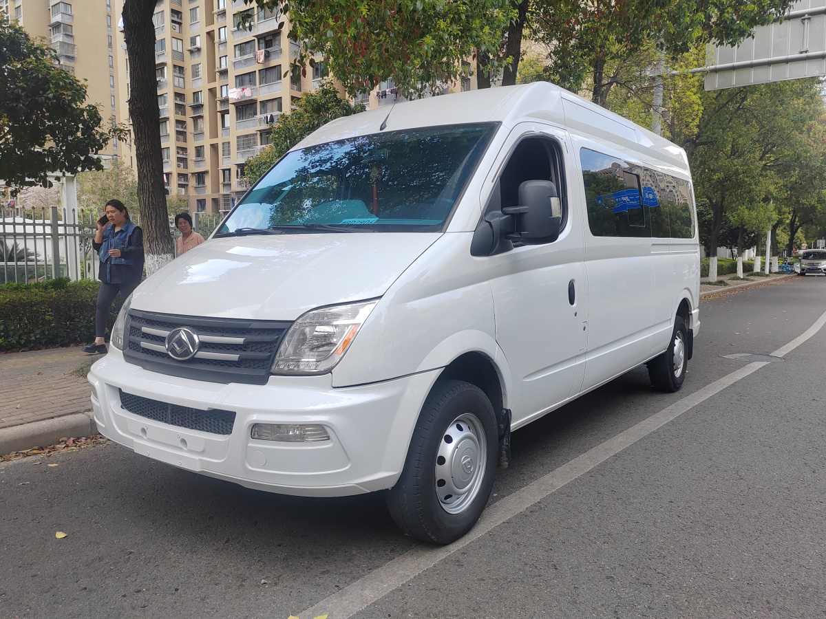 MAXUS迈克萨斯V80 2021款 2.0T 手动 经典傲运通长轴中顶 价格0万