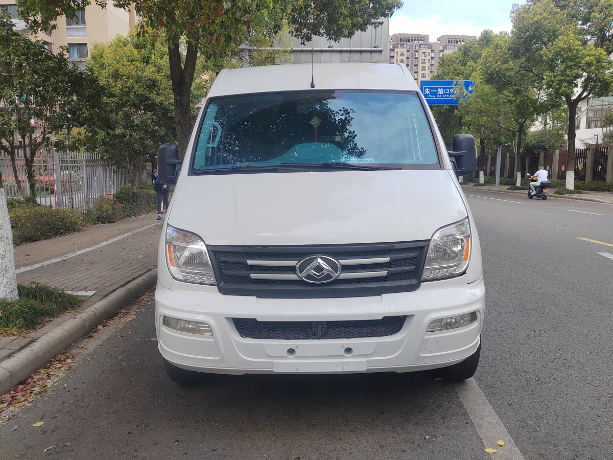 MAXUS迈克萨斯V80 2021款 2.0T 手动 经典傲运通长轴中顶 价格0万 