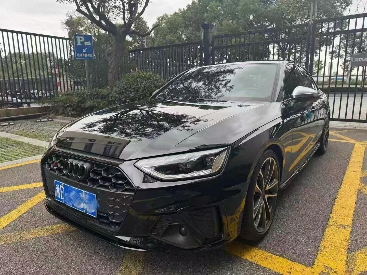 奥迪S4 [进口] 2023款 3.0T 自动价格0万