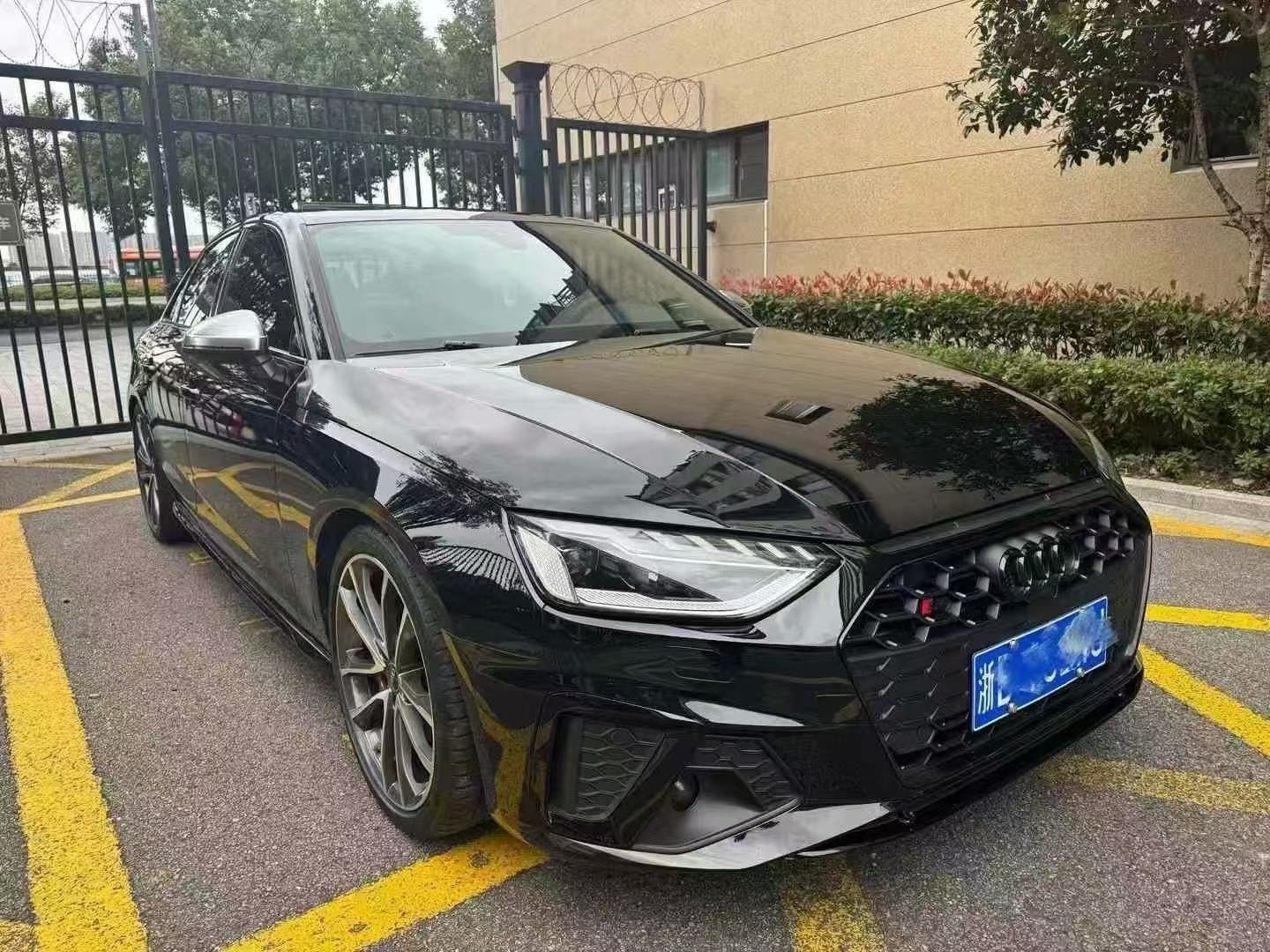 奥迪S4 [进口] 2023款 3.0T 自动价格0万 