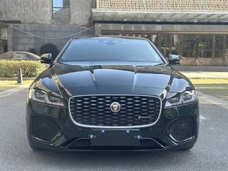 捷豹XFL 2.0T 