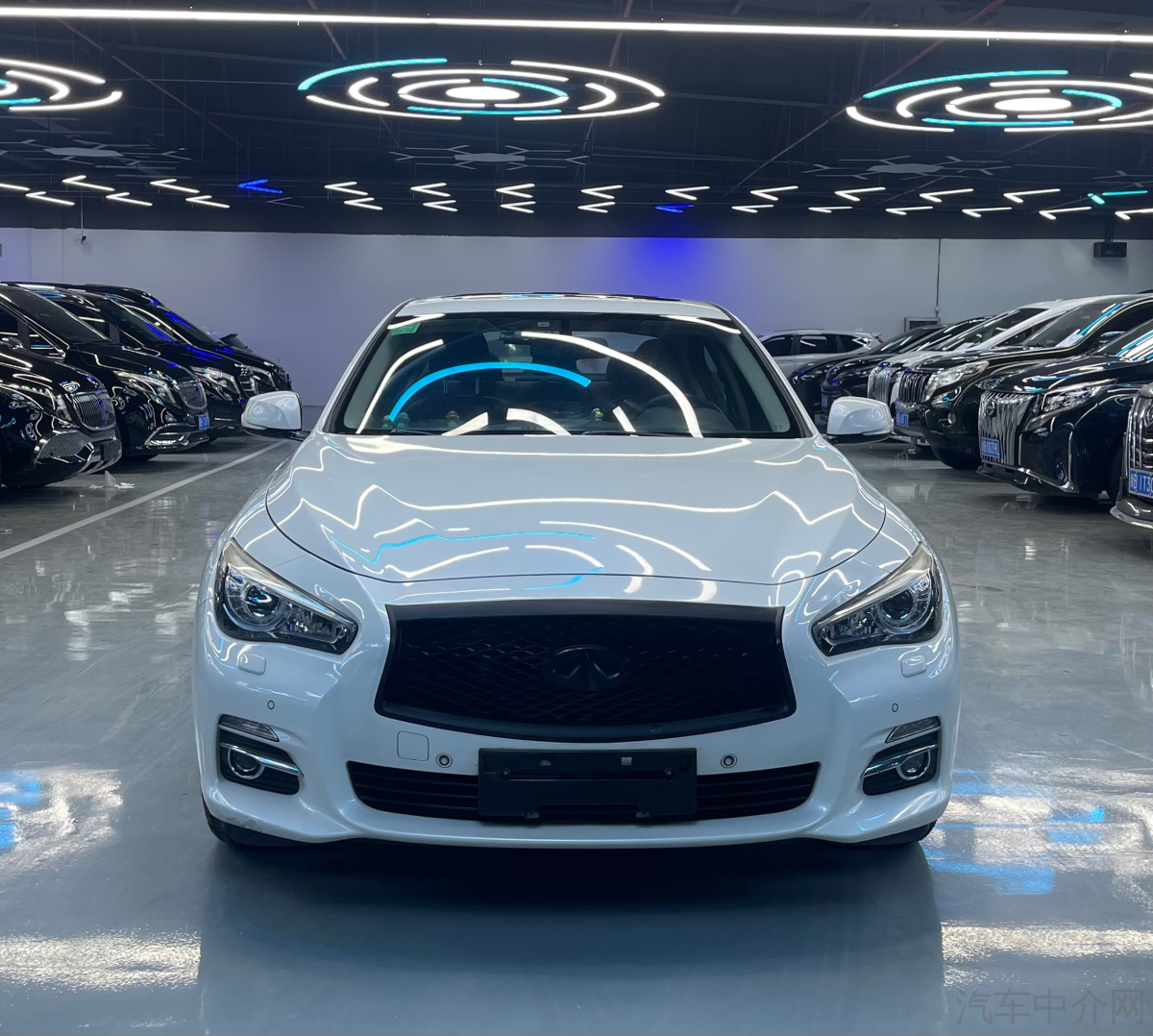 英菲尼迪Q50L 2015款 2.0T 自动 豪华版 价格0万 