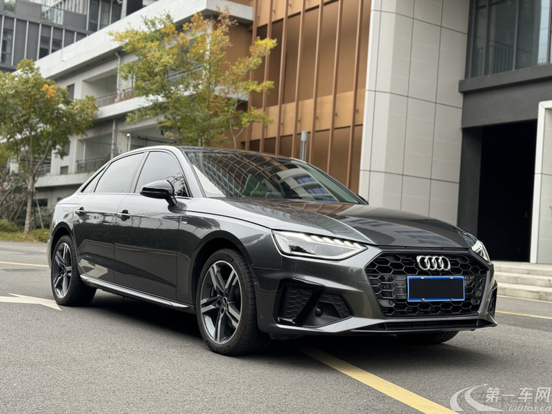 奥迪A4L 2023款 2.0T 自动 豪华动感型 (国Ⅵ) 