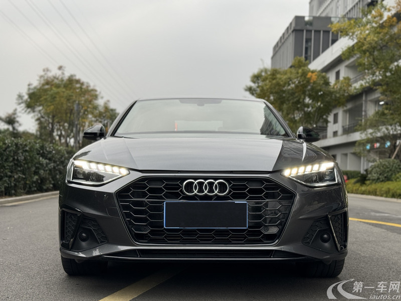 奥迪A4L 2023款 2.0T 自动 豪华动感型 (国Ⅵ) 