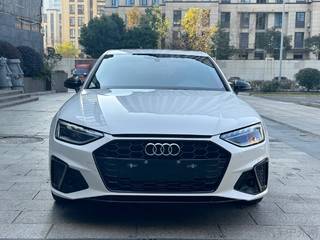 奥迪A4L 40TFSI 2.0T 自动 豪华动感型 