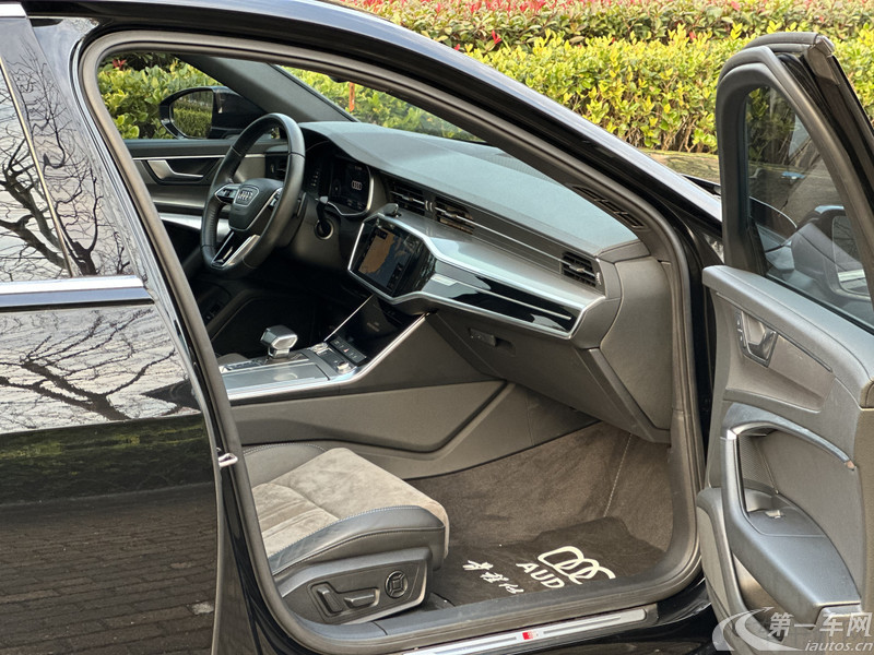奥迪A6L 45TFSI 2020款 2.0T 自动 臻选动感型 (国Ⅵ) 