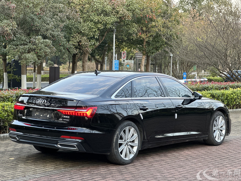 奥迪A6L 45TFSI 2020款 2.0T 自动 臻选动感型 (国Ⅵ) 