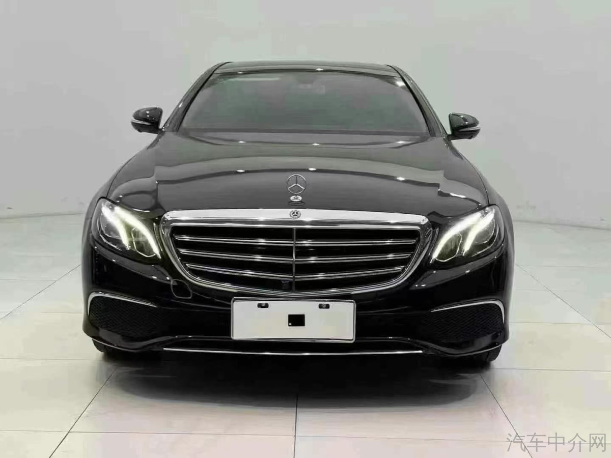 奔驰E级 E300L 2020款 2.0T 自动 汽油 运动殊享版改款 价格0万 