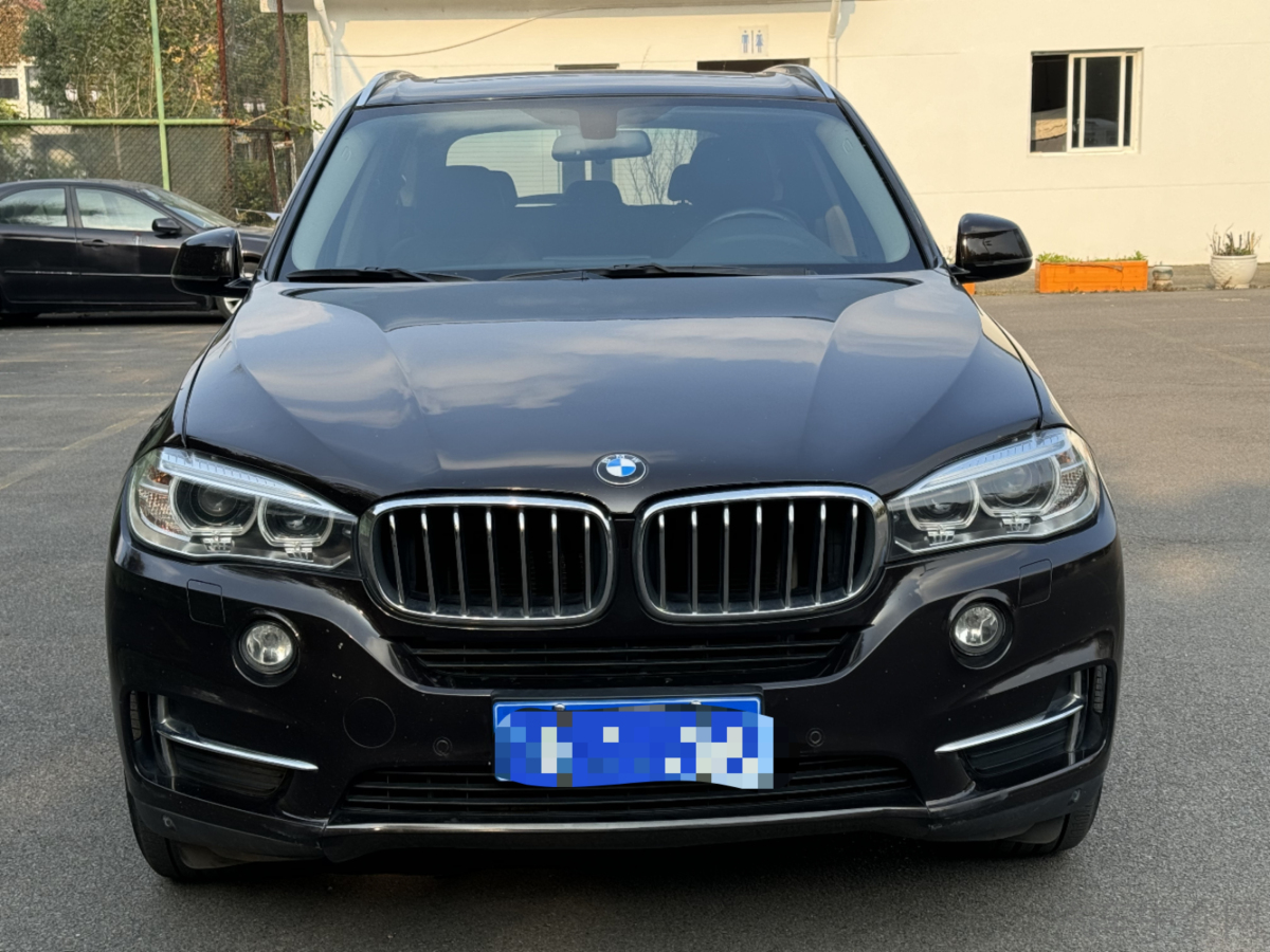 宝马X5 [进口] 2017款 3.0T 自动 四驱 汽油 中东版平行进口价格0万 