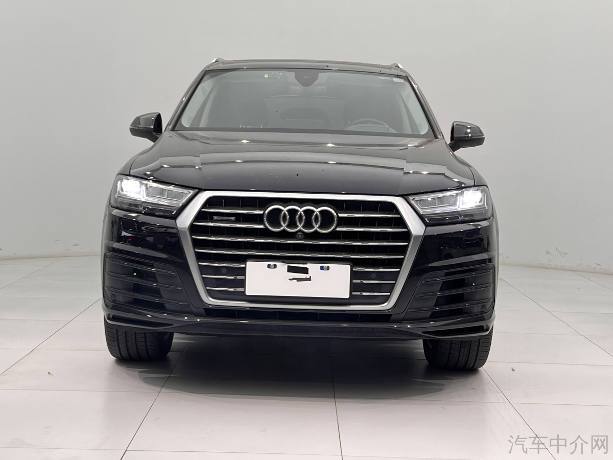 奥迪Q7 45 [进口] 2018款 3.0T 自动 S二手车 二手Line运动型价格0万 