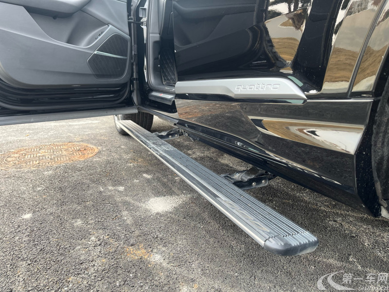 奥迪Q7 55 [进口] 2022款 3.0T 自动 运动型quattro-S-line 