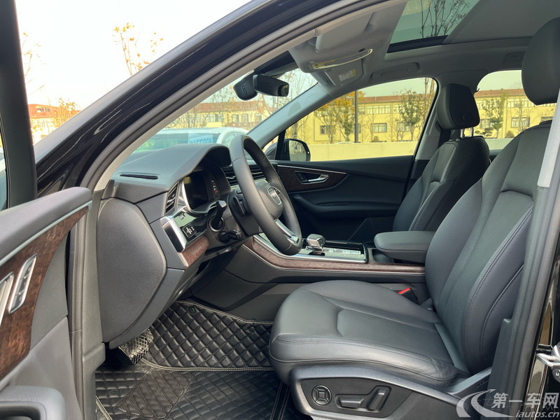 奥迪Q7 55 [进口] 2022款 3.0T 自动 运动型quattro-S-line 