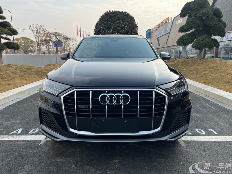 奥迪Q7 55 [进口] 2022款 3.0T 自动 运动型quattro-S-line 