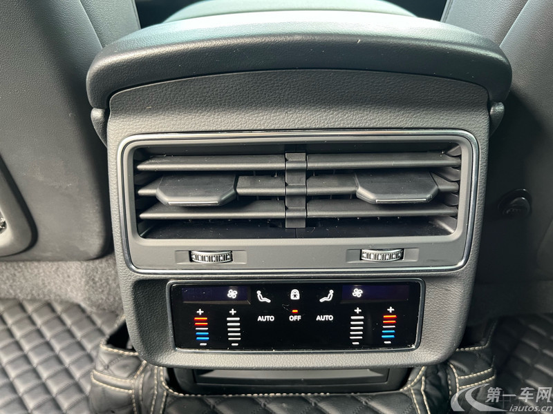 奥迪Q7 55 [进口] 2022款 3.0T 自动 运动型quattro-S-line 