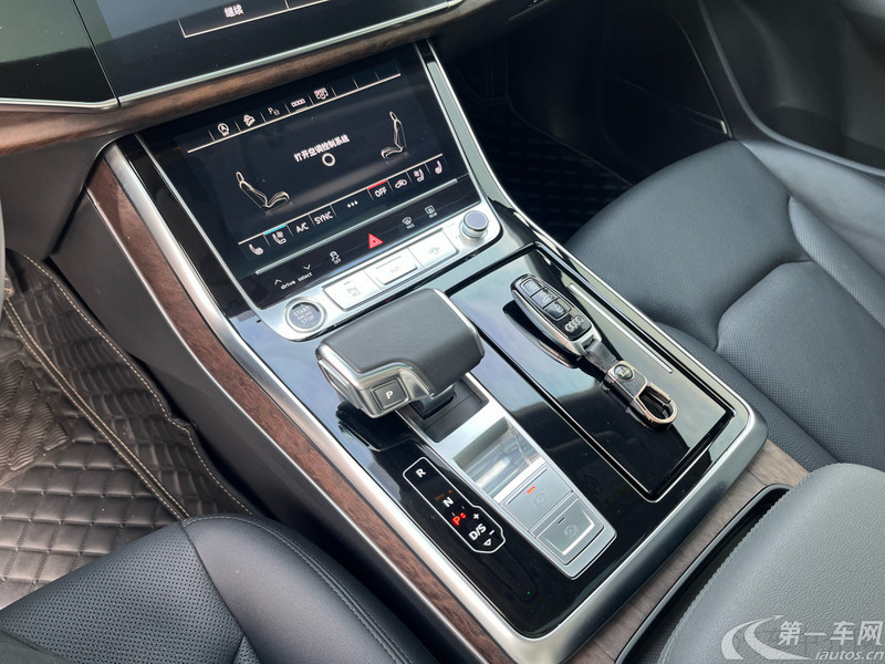 奥迪Q7 55 [进口] 2022款 3.0T 自动 运动型quattro-S-line 