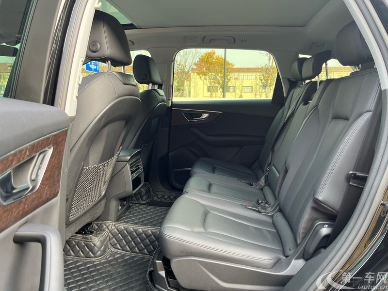 奥迪Q7 55 [进口] 2022款 3.0T 自动 运动型quattro-S-line 
