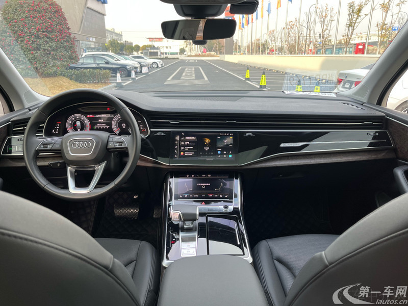 奥迪Q7 55 [进口] 2022款 3.0T 自动 运动型quattro-S-line 