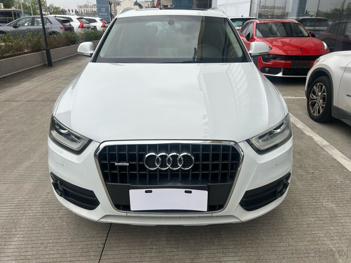 奥迪Q3 35TFSI 2013款 2.0T 自动 四驱 技术型 价格0万 
