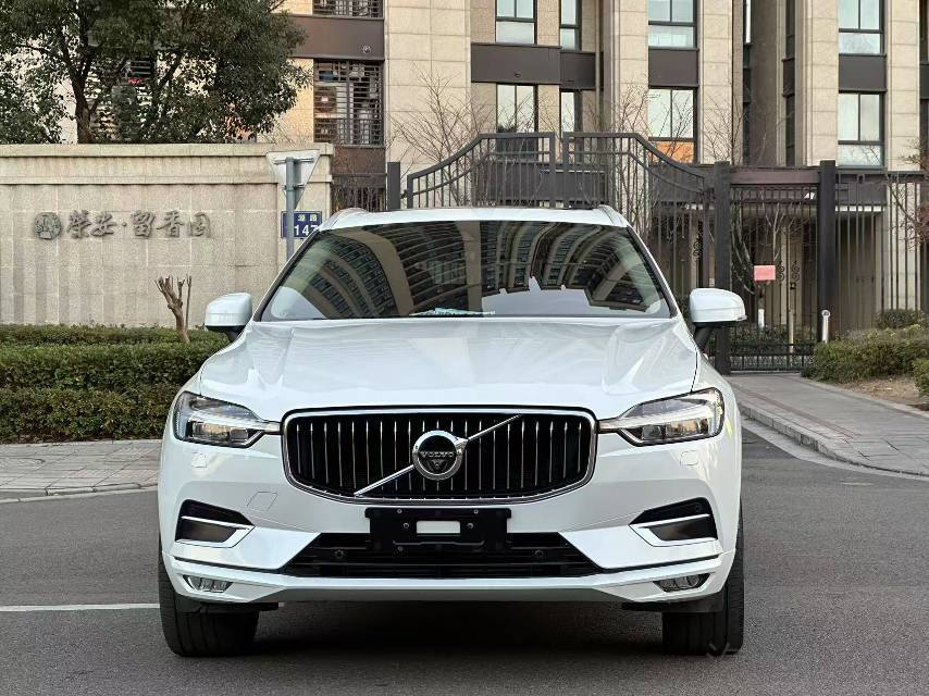 沃尔沃XC60 T5 2020款 2.0T 自动 智雅豪华版 价格0万 