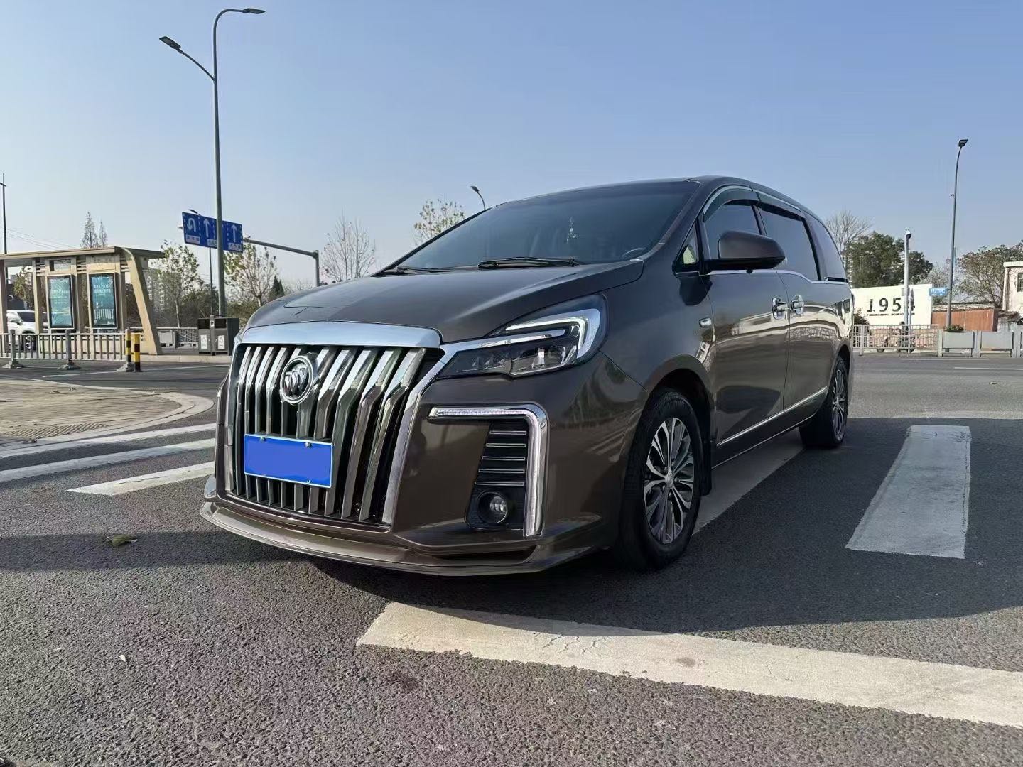别克GL8 2022款 2.0T 自动 7座 652T智慧尊贵型 价格0万