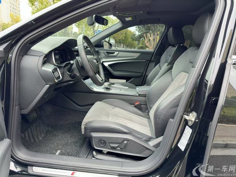 奥迪A6L 45TFSI 2021款 2.0T 自动 臻选动感型 (国Ⅵ) 