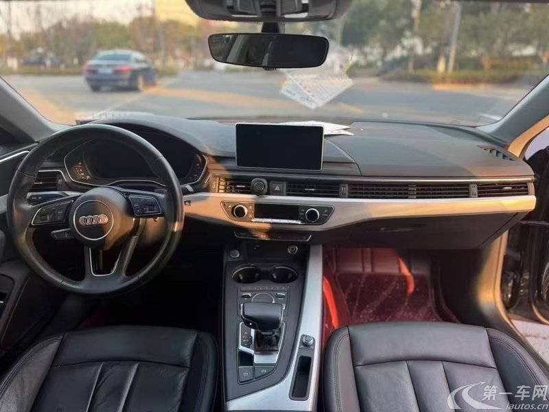 奥迪A5掀背 45TFSI [进口] 2019款 2.0T 自动 汽油 时尚型 